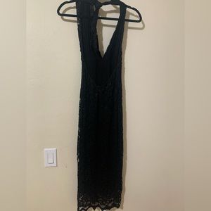 Backless halter top lace midi dress